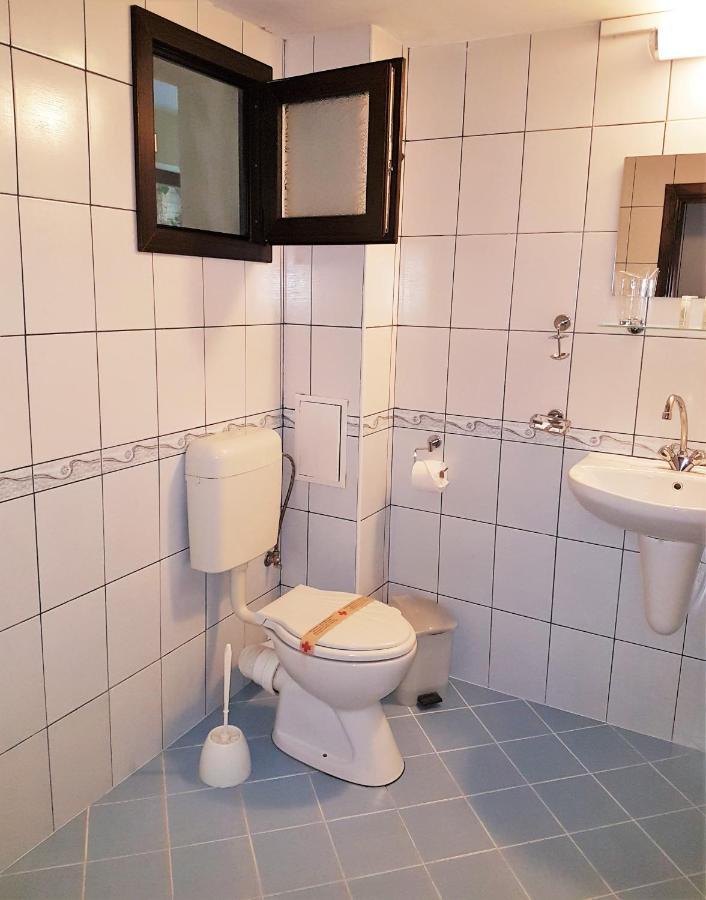 Family Hotel Venera Kavarna Kültér fotó